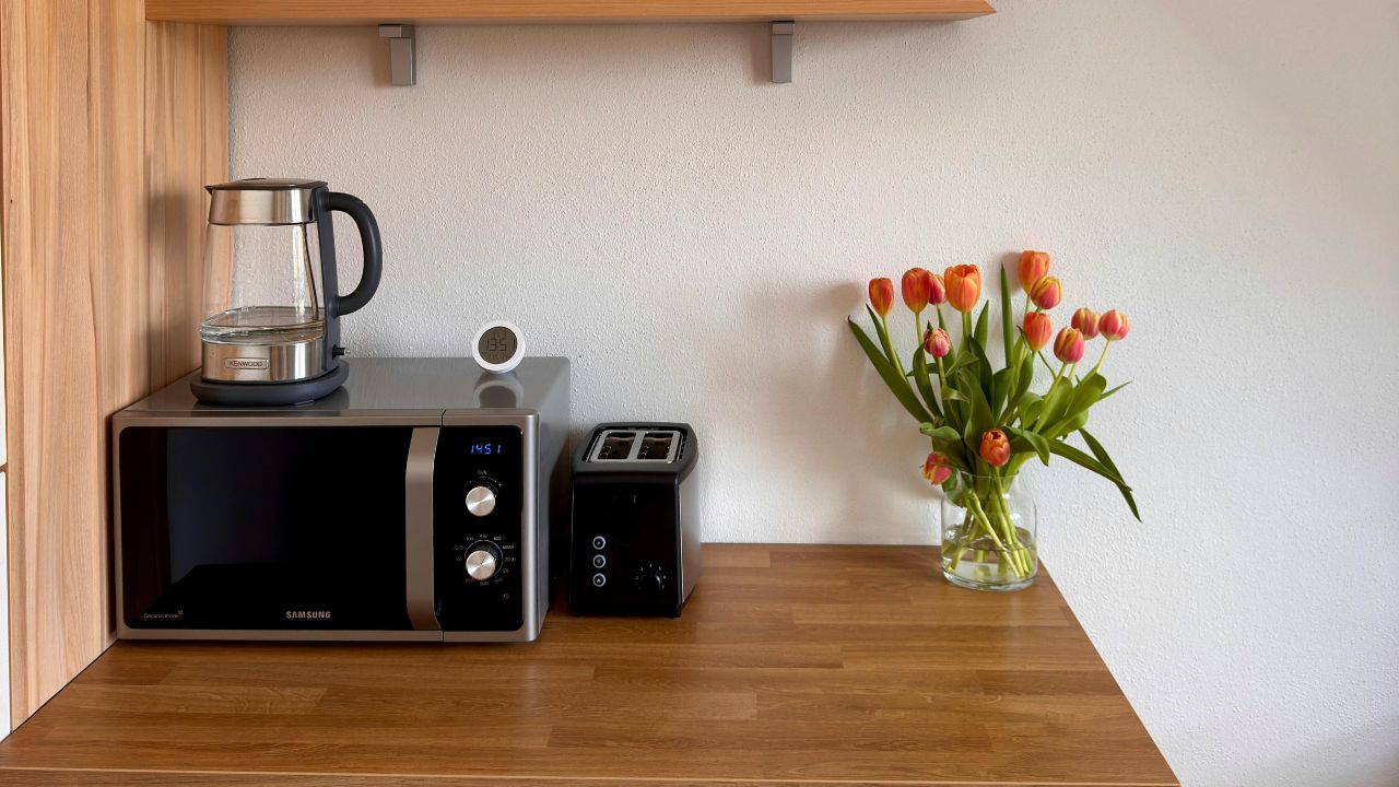 The mo42gl4 microwave model function Black – Full Review