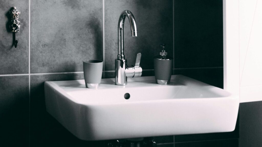 Where to Find Your New shf3318wh Kitchen Sink