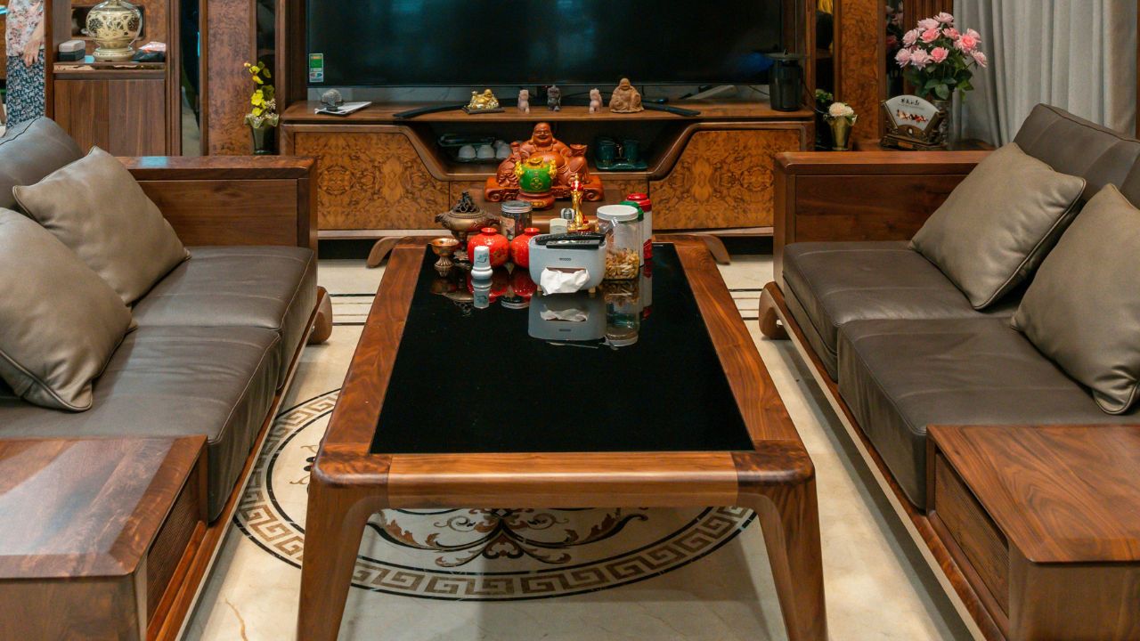 artless furniture Rise in LA